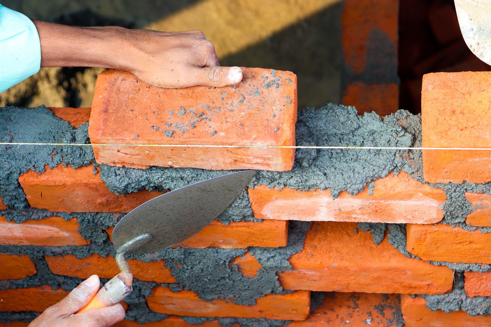 Bedding a large-format tile in medium-bed mortar