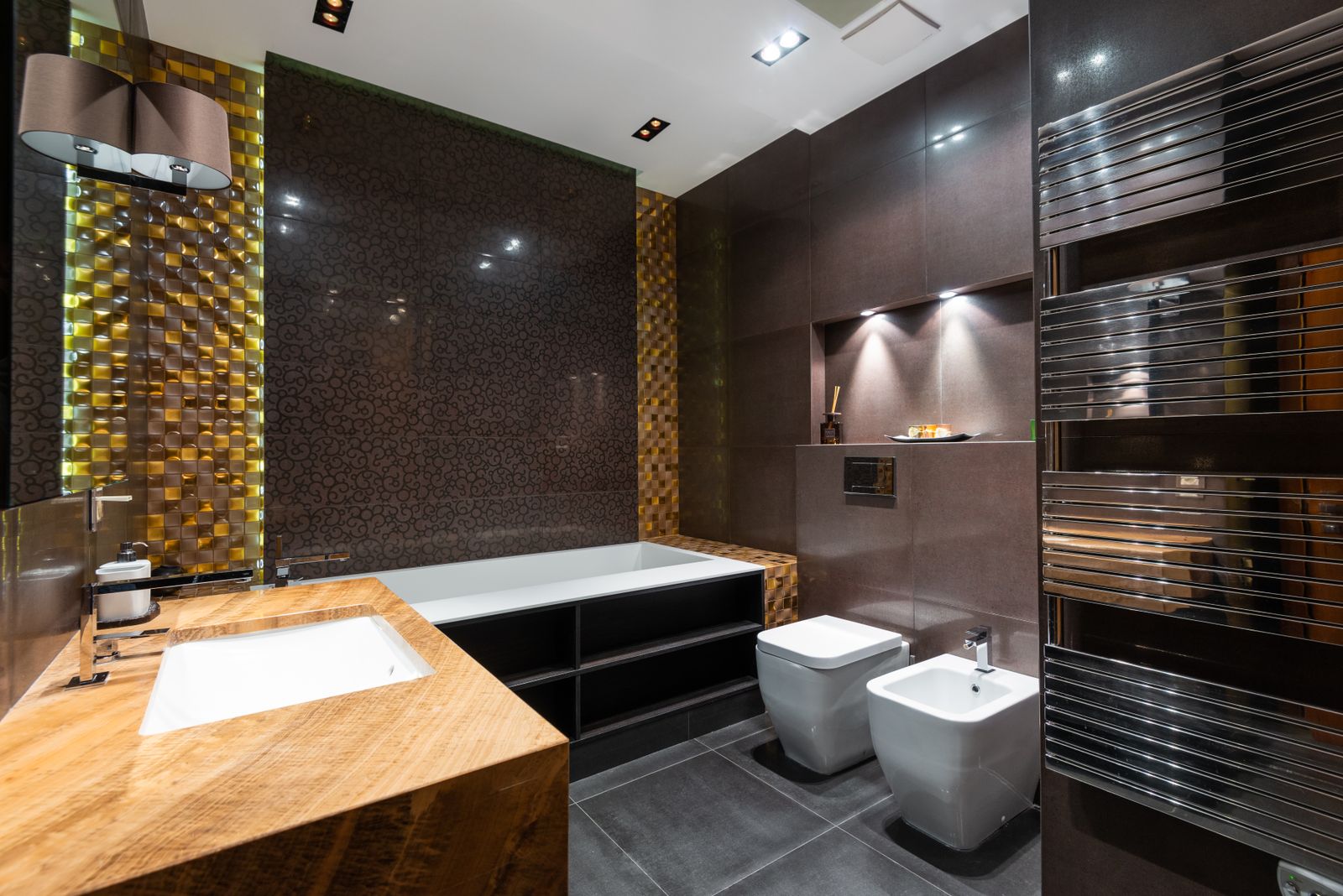 Denver Square hall bathroom